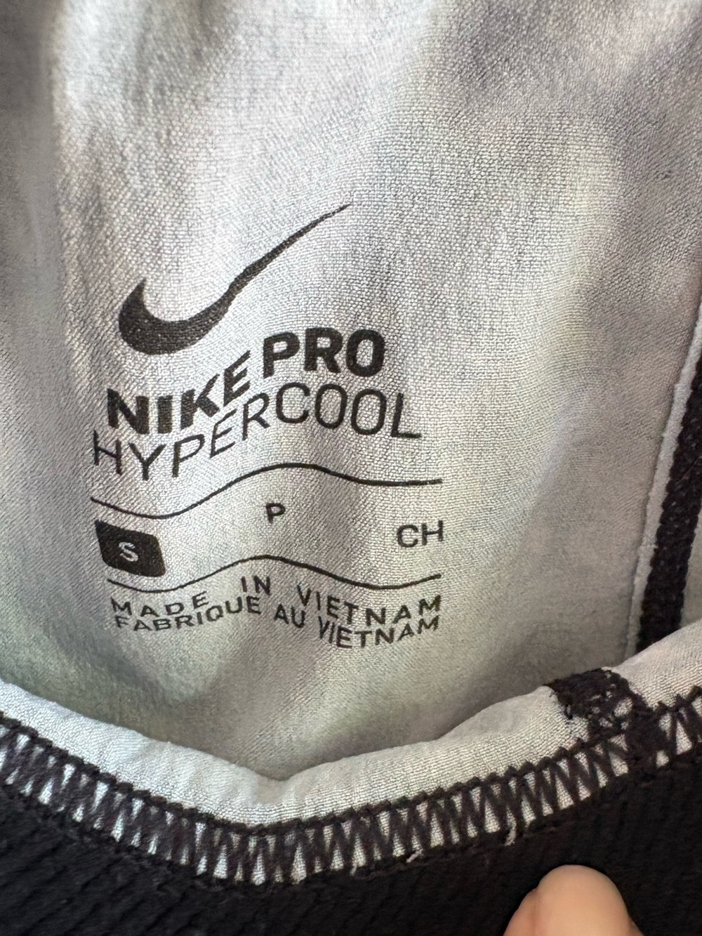 Nike - Women's Pro Cool Hypercool Capri Woven - Size‎ Small - Black & Gray - Picture 5 of 5